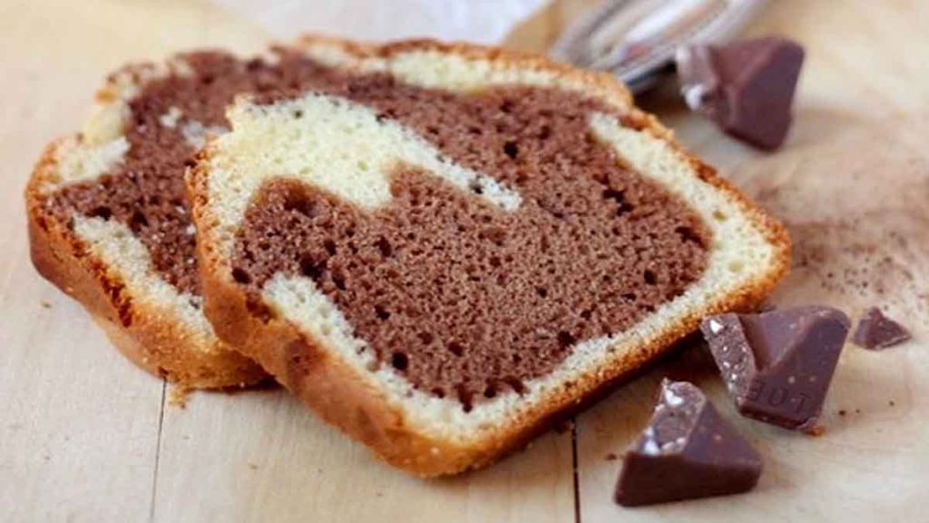 Torta Toblerone bicolore: ricetta Thermomix deliziosa e delicata